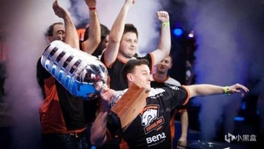 年轻球员在 年轻球员在